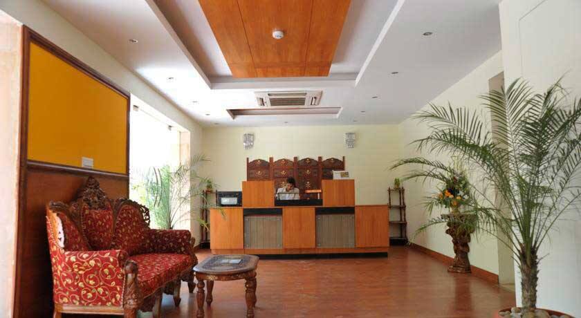 فندق إميرالد, New Delhi 5